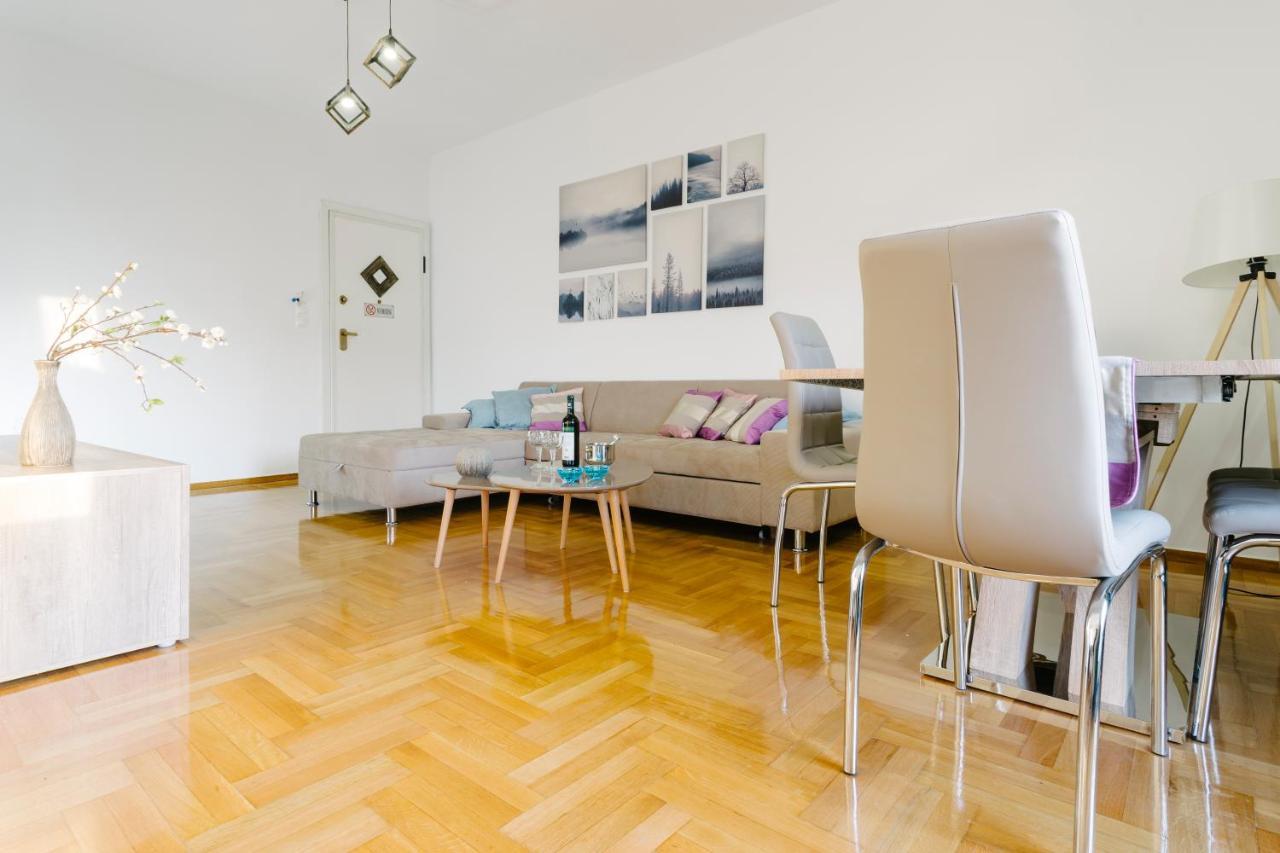 Acropolis View Apartment In Афіни Екстер'єр фото
